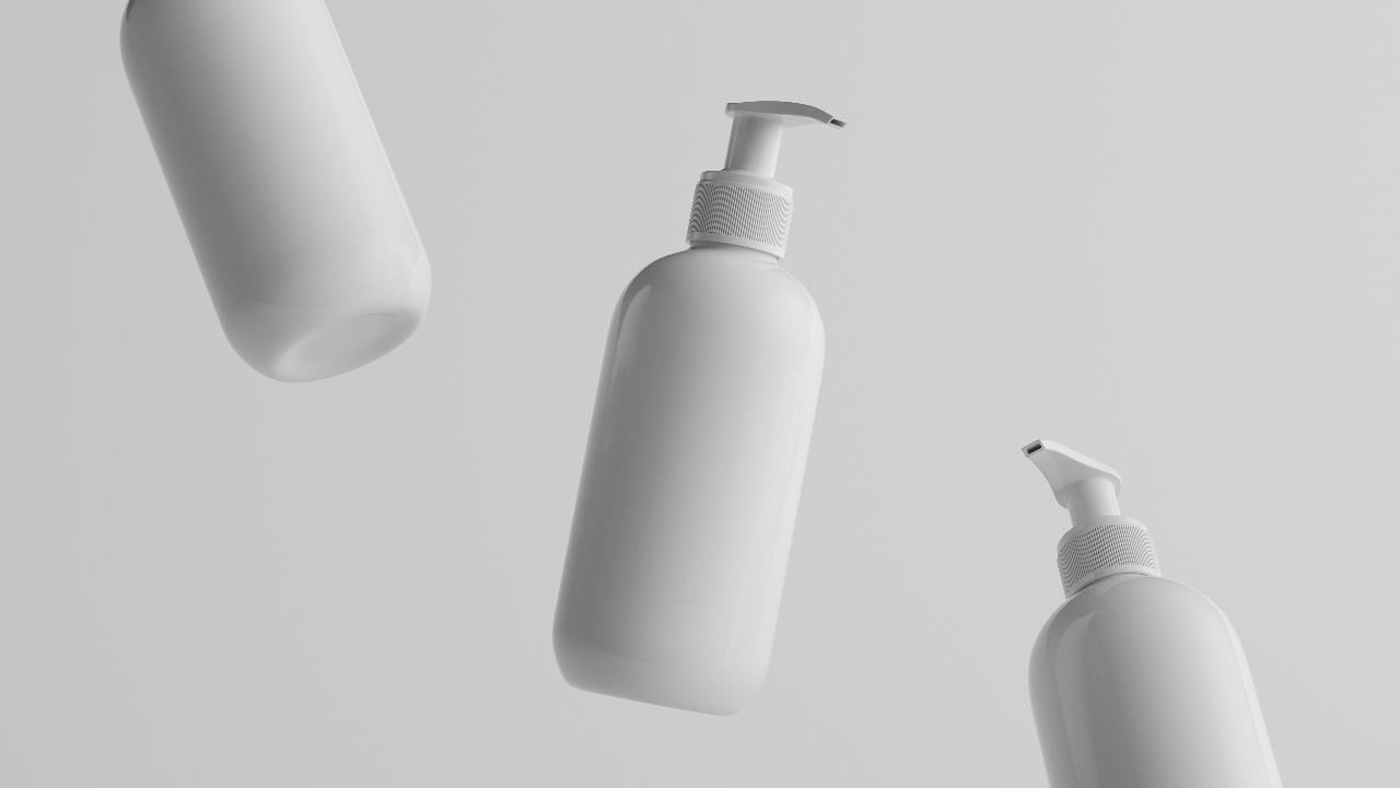 Traitement pour les cheveux avec des pellicules